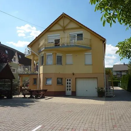 Apartment Li-do Vendeghaz Balatonfured
