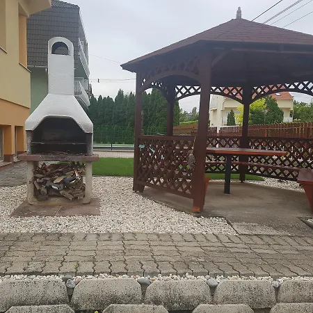 Li-do Vendeghaz Apartment Balatonfured