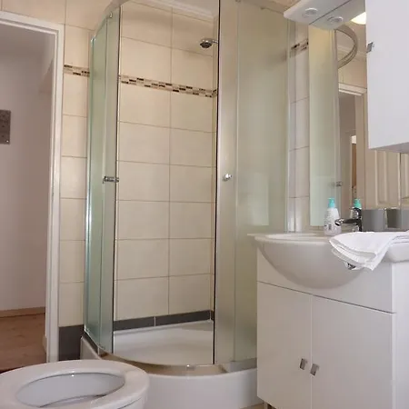 Li-do Vendeghaz شقة