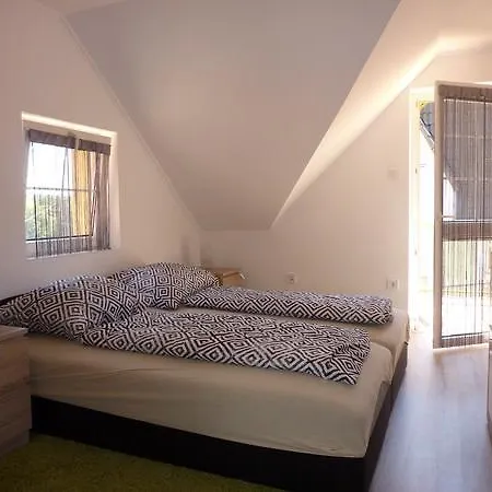 شقة Li-do Vendeghaz بالاتونفوريد