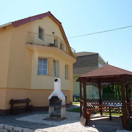 Li-do Vendeghaz Apartment