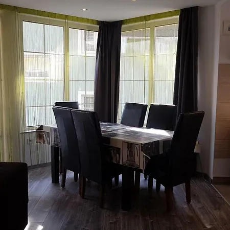 Li-do Vendeghaz * بالاتونفوريد