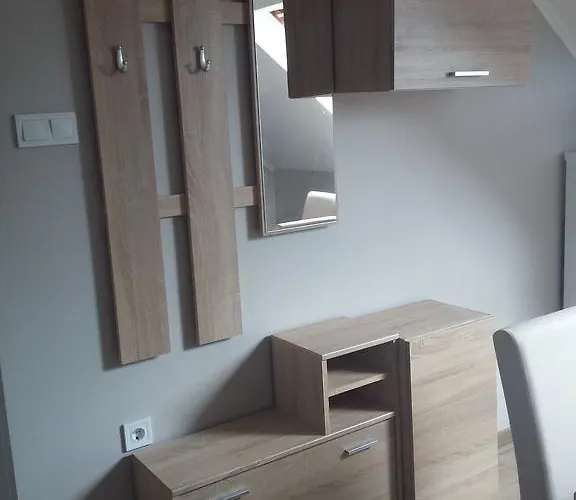 Apartament Li-do Vendeghaz