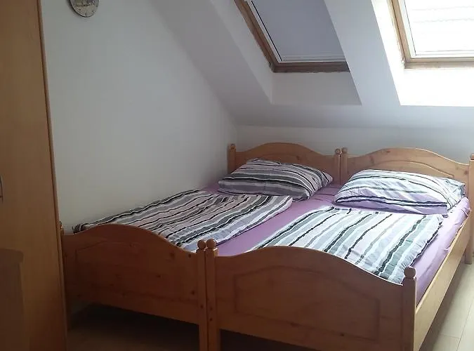 Apartament Li-do Vendeghaz