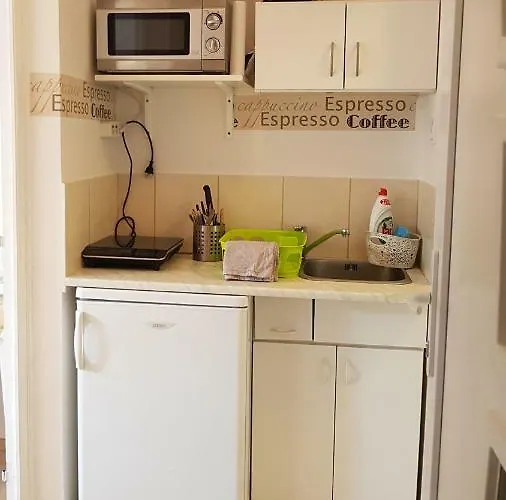 Apartament Li-do Vendeghaz