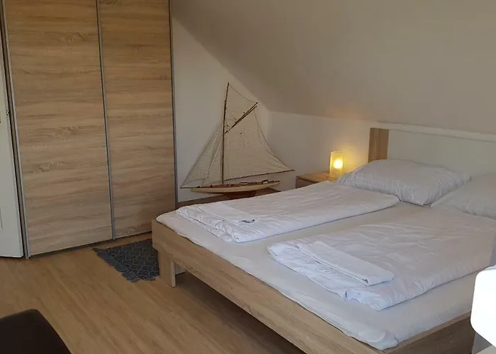 Apartament Li-do Vendeghaz