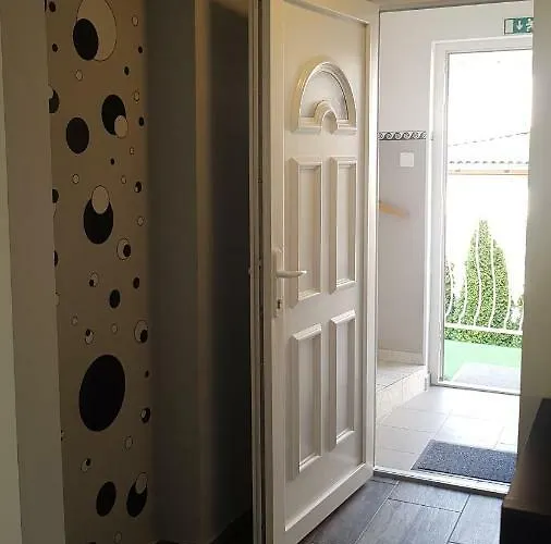 Li-do Vendeghaz Apartament Balatonfüred